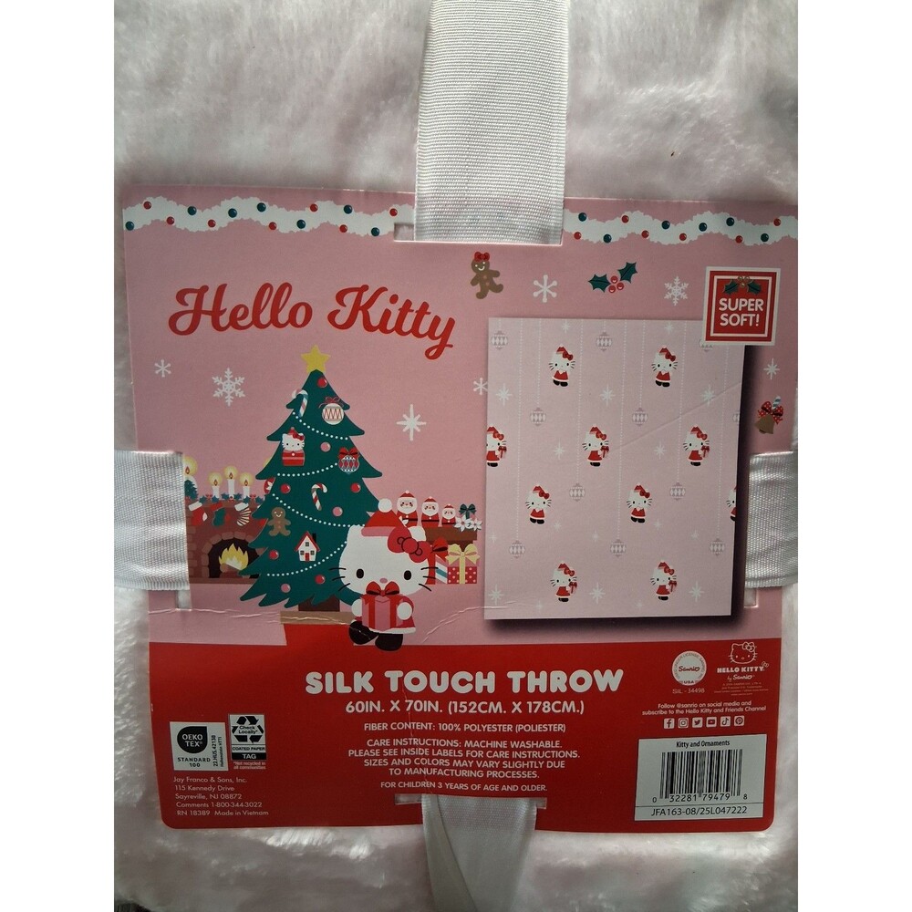 Hello Kitty Holiday Throw Blanket, 60"x70" - Picture 3 of 4
